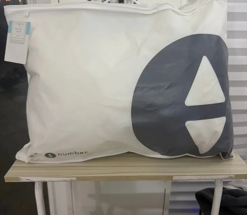 Sleep Number Plush Comfort Curved Pillow NEW With Protective Bag White Gray